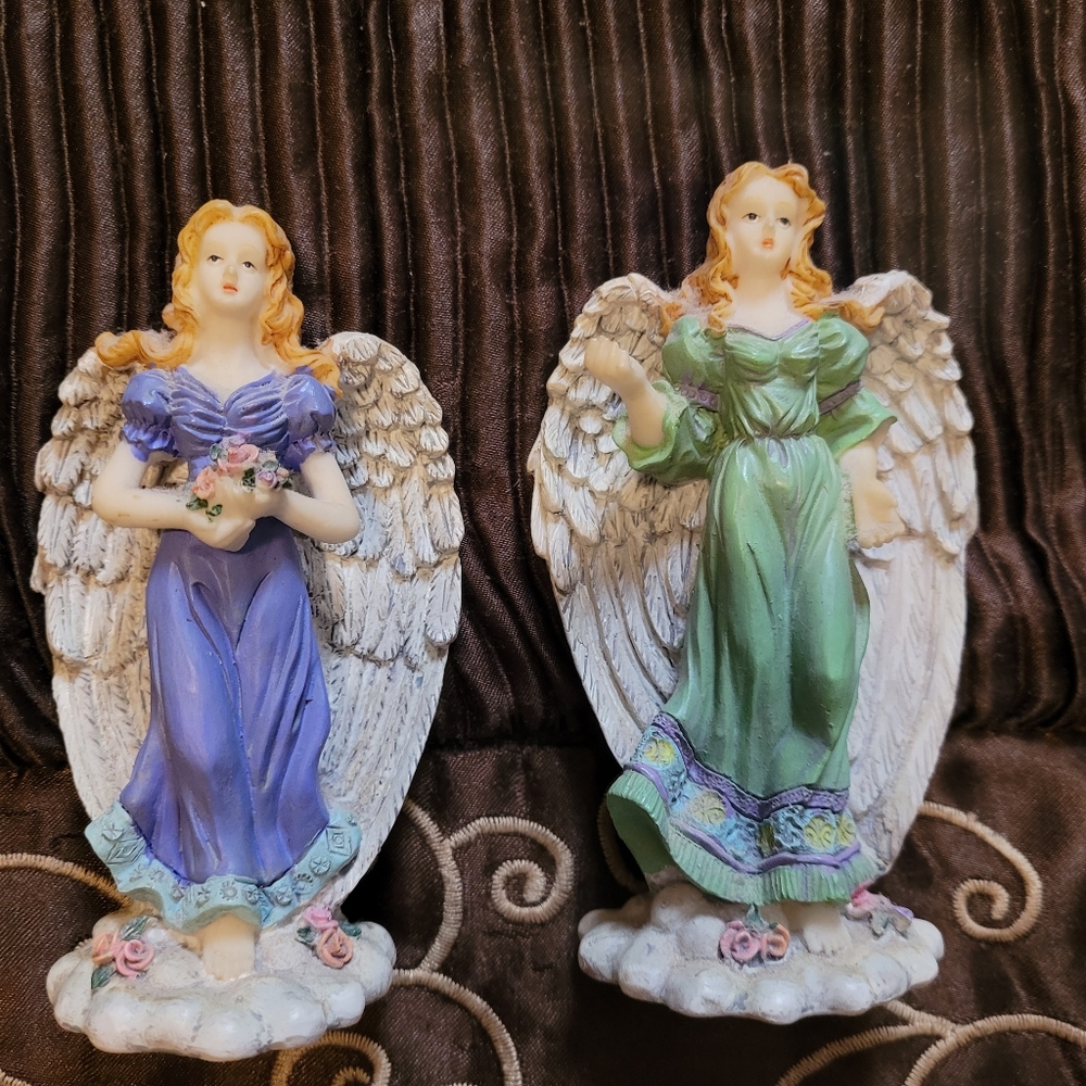 Angel figurines